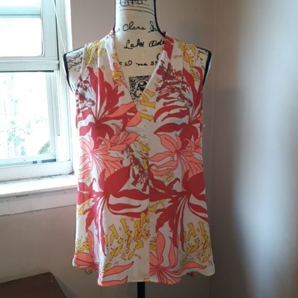 SALE! VINCE CAMUTO V-NECK FLORAL SLEEVELESS BLOUSE S - Picture 1 of 5